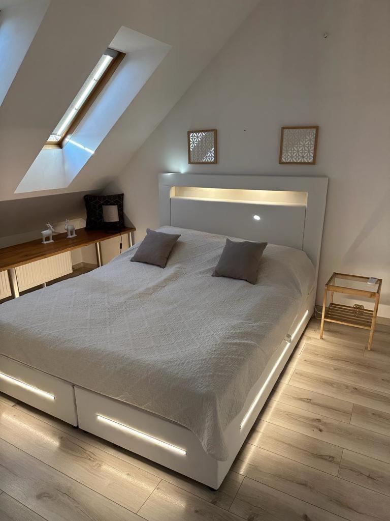 Apartament Aesthetic Tychy Zewnętrze zdjęcie